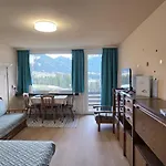 Ariana Apartment *
